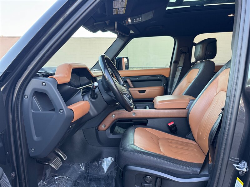 Used 2021 Land Rover Defender 110 X AWD/4WD image 24