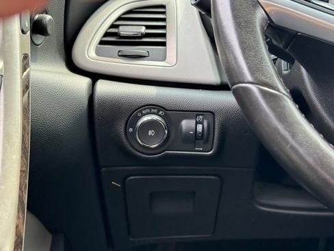 Used 2014 Buick Verano FWD image 30