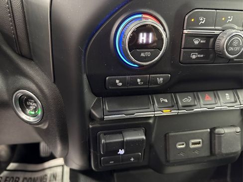 Used 2020 Chevrolet Silverado 2500 LTZ w/ LTZ Plus Package image 30