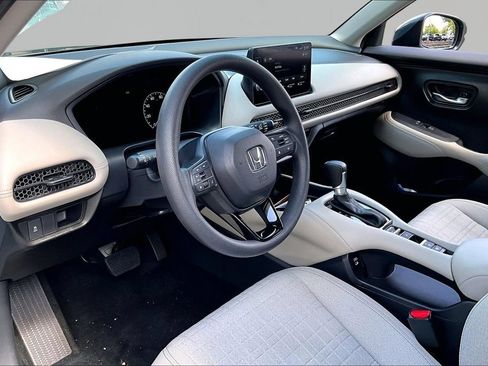 Certified 2026 Honda HR-V LX image 12