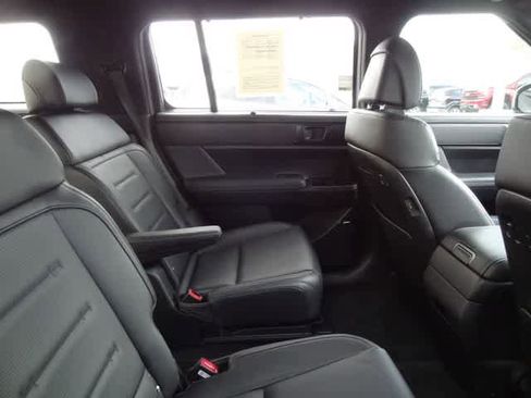 Used 2024 Hyundai Santa Fe Calligraphy image 15