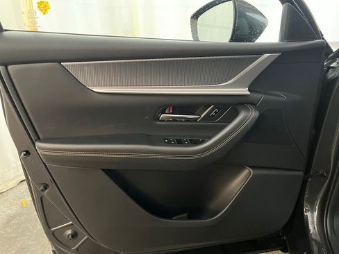 New 2026 MAZDA CX-90 Plug-In Hybrid w/ Preferred image 9