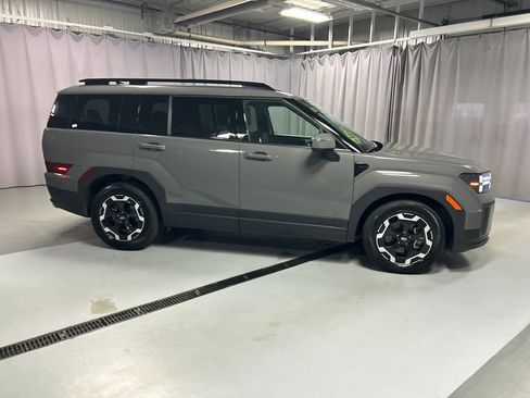 Used 2024 Hyundai Santa Fe SEL FWD image 8
