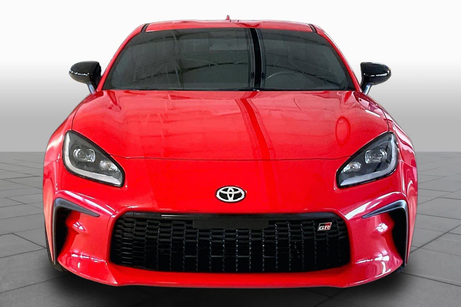 Used 2024 Toyota GR86 Premium RWD image 3