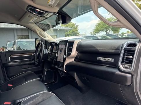 Used 2024 RAM 2500 Laramie AWD/4WD image 10