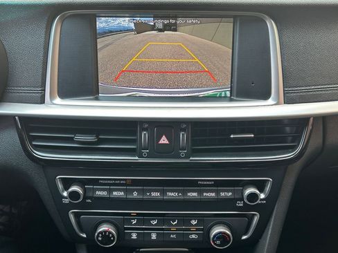 Used 2020 Kia Optima LX image 29