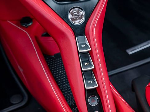 Used 2024 McLaren 750S Spider image 24