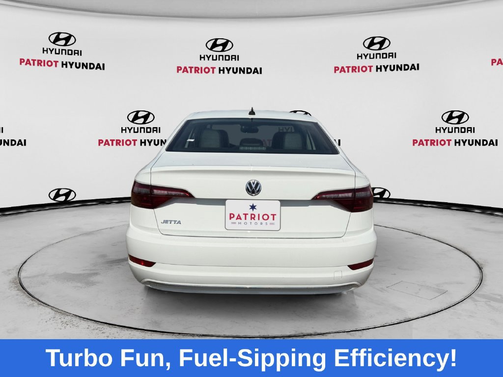 Used 2020 Volkswagen Jetta SE FWD image 4