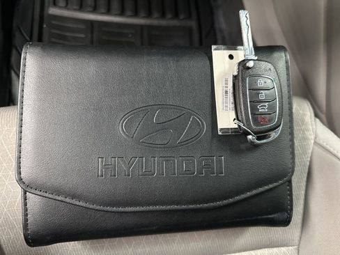 Used 2017 Hyundai Tucson Eco AWD/4WD image 36