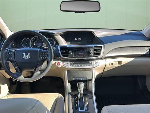 Used 2015 Honda Accord EX-L image 57