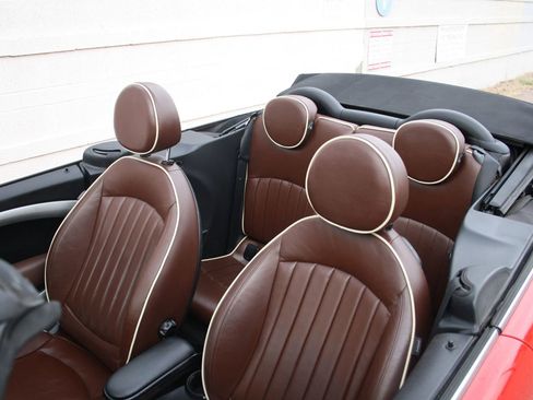 Used 2013 MINI Cooper Convertible image 23