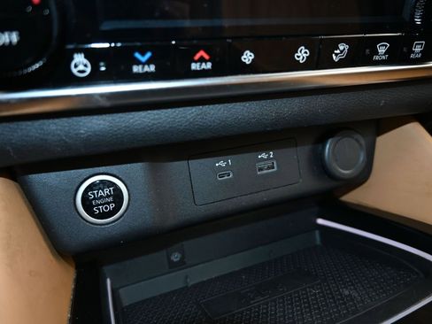 Used 2023 Nissan Rogue Platinum w/ Platinum Premium Package image 23