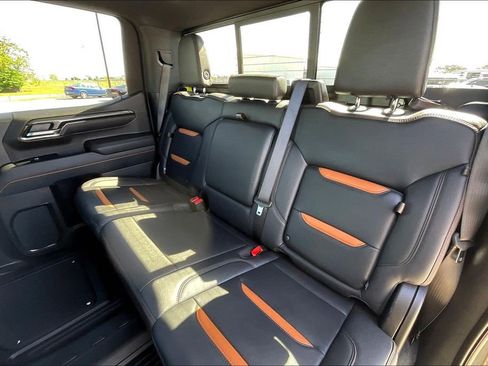 Used 2026 GMC Sierra 1500 AT4 w/ AT4 Premium Package AWD/4WD image 19