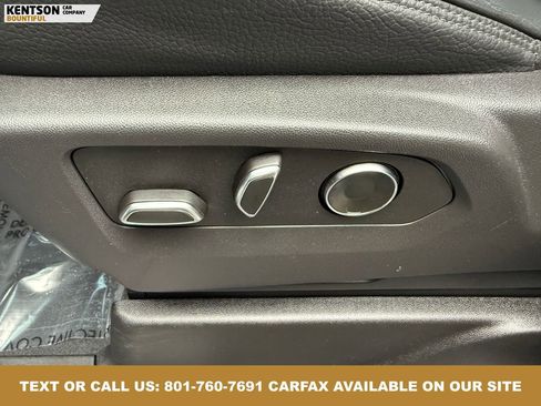 Used 2025 GMC Yukon XL Denali image 32