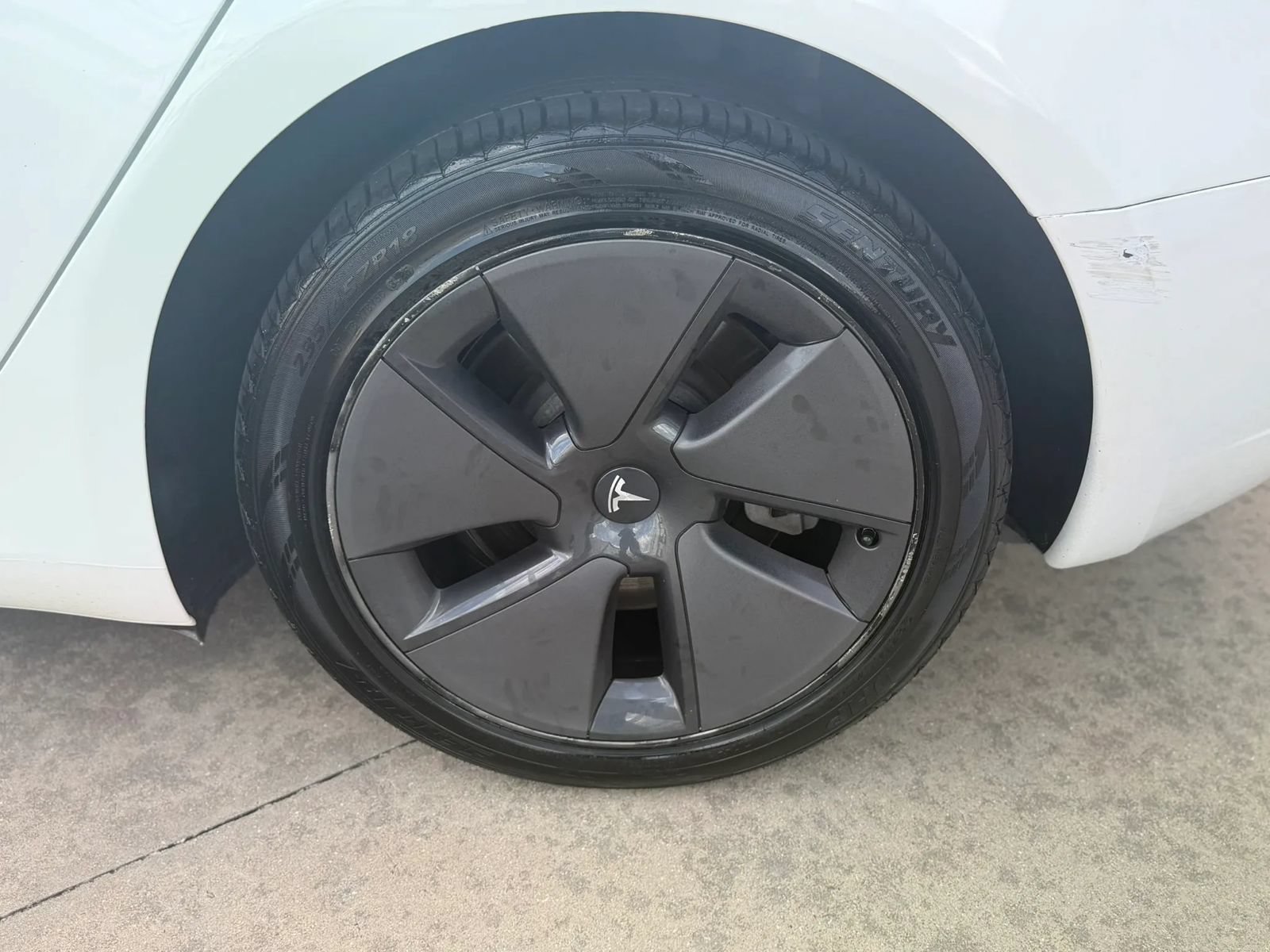 Used 2023 Tesla Model 3 Standard Range RWD image 13