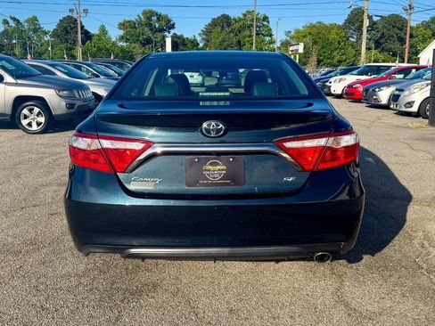 Used 2016 Toyota Camry SE FWD image 8