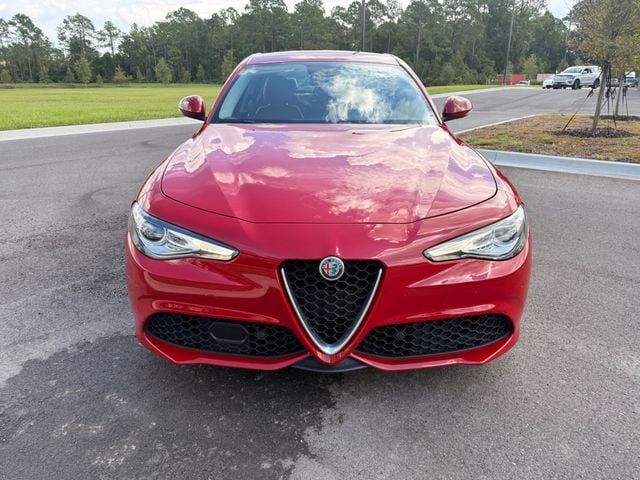 Used 2018 Alfa Romeo Giulia Ti Sport w/ Quick Order Package 22S Sport AWD/4WD image 22