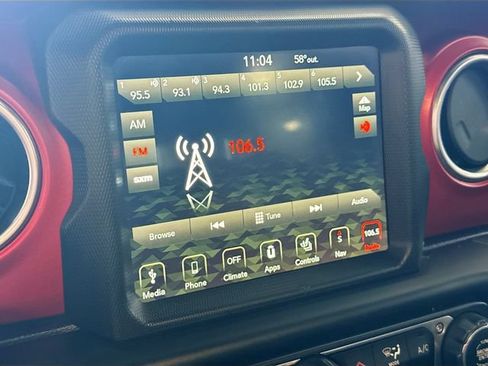 Used 2019 Jeep Wrangler Unlimited Rubicon AWD/4WD image 16