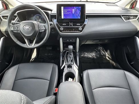 Certified 2025 Toyota Corolla Cross XLE w/ Convenience Package image 10