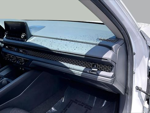 Used 2024 Honda Accord EX image 18