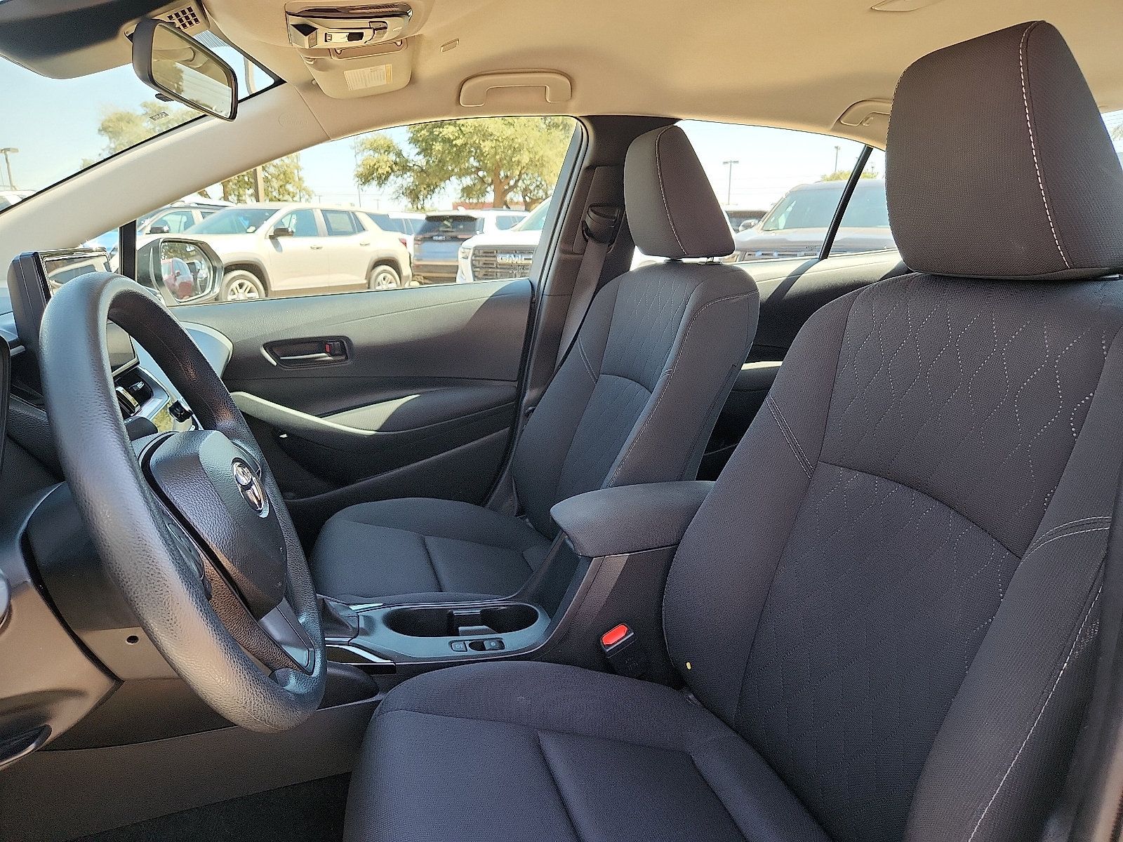Used 2026 Toyota Corolla LE FWD image 15