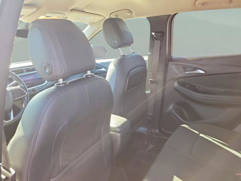 Used 2022 Buick Encore GX Select image 6
