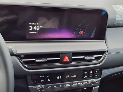 New 2025 Kia Seltos EX image 8