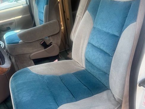Used 1997 Ford E-150 and Econoline 150 RWD image 13