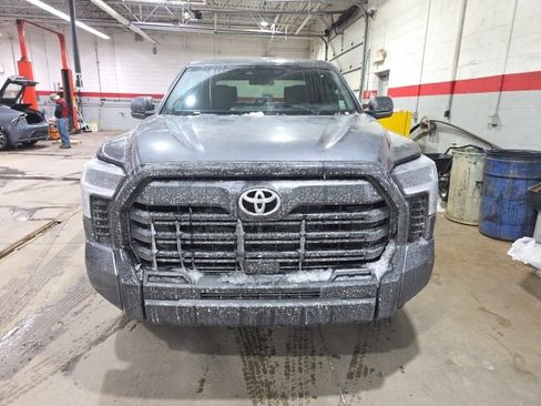 New 2026 Toyota Tundra SR image 2