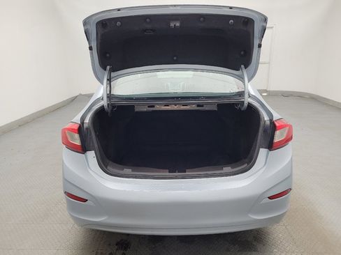 Used 2017 Chevrolet Cruze LS image 29