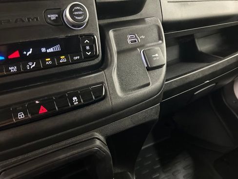 Used 2025 RAM ProMaster 3500 w/ Convenience Group FWD image 17