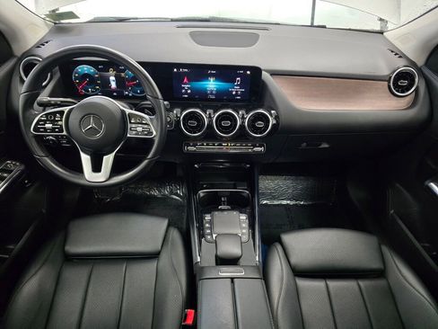 Used 2022 Mercedes-Benz GLA 250 4MATIC w/ Premium Package Lite image 16
