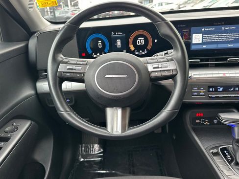 Used 2024 Hyundai Kona SEL image 17