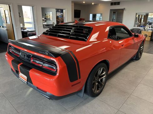 Used 2022 Dodge Challenger R/T Scat Pack w/ Shaker Package image 4