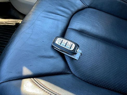 Used 2018 Chrysler Pacifica Touring-L Plus FWD image 31