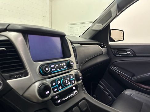 Used 2019 GMC Yukon SLT w/ Graphite Performance Edition RWD image 36