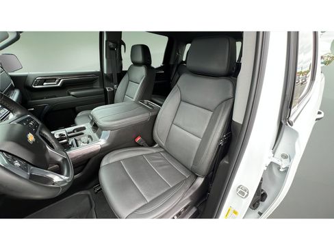 Certified 2024 Chevrolet Silverado 1500 LTZ AWD/4WD image 24