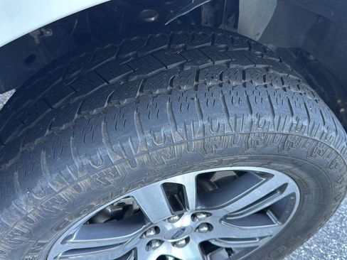 Used 2022 Ford F150 Lariat image 36