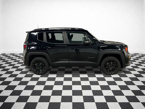 Used 2020 Jeep Renegade Altitude AWD/4WD image 2