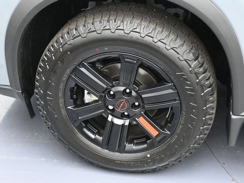 Used 2025 Nissan Rogue SV AWD/4WD image 7