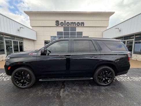 Used 2022 Chevrolet Tahoe Z71 w/ Luxury Package image 1