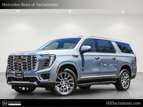 Used 2025 GMC Yukon XL Denali AWD/4WD image 1