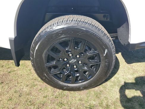 New 2026 Chevrolet Colorado W/T w/ WT Custom Package AWD/4WD image 7