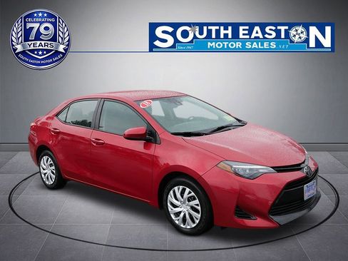 Used 2018 Toyota Corolla LE w/ Carpet Mat Package (TMS) image 2