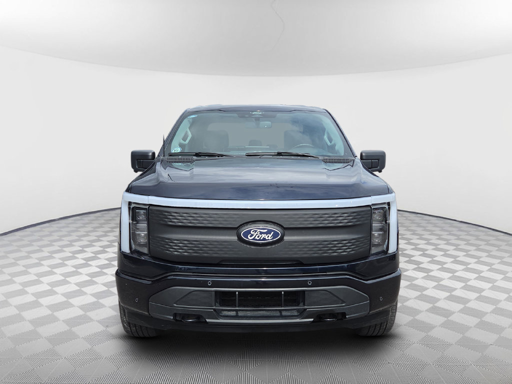 Used 2025 Ford F150 Lightning Flash AWD/4WD image 3