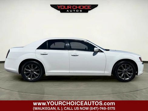 Used 2014 Chrysler 300 S image 6