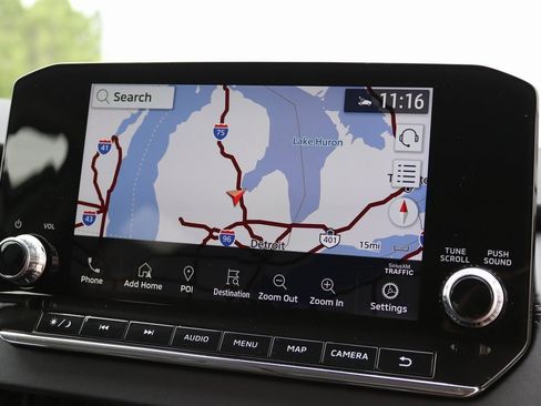 New 2025 Mitsubishi Outlander SE image 12