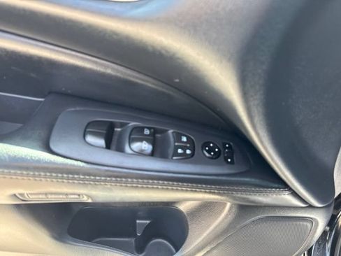 Used 2014 Nissan Pathfinder SL w/ Cargo Package FWD image 34