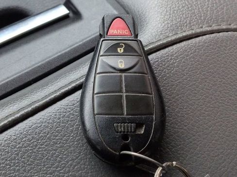 Used 2014 RAM 1500 Express image 30