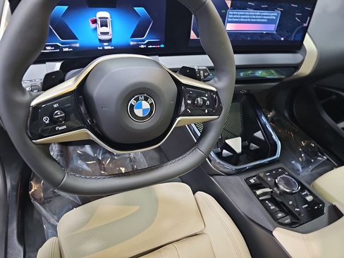 Certified 2025 BMW X3 xDrive30 w/ Premium Package AWD/4WD image 18